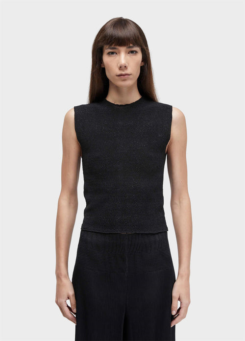LASTEX PLEATED SLEEVELESS BLOUSE