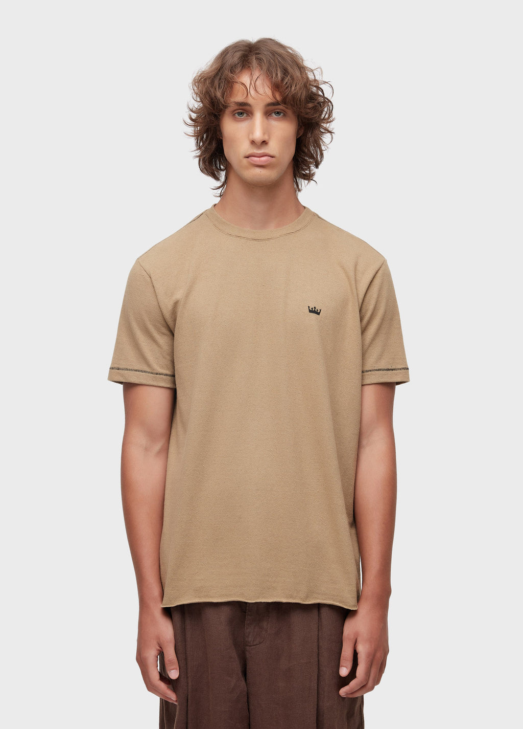 RUSTIC CROWN CONTRAST SEAM SHORT-SLEEVED T-SHIRT