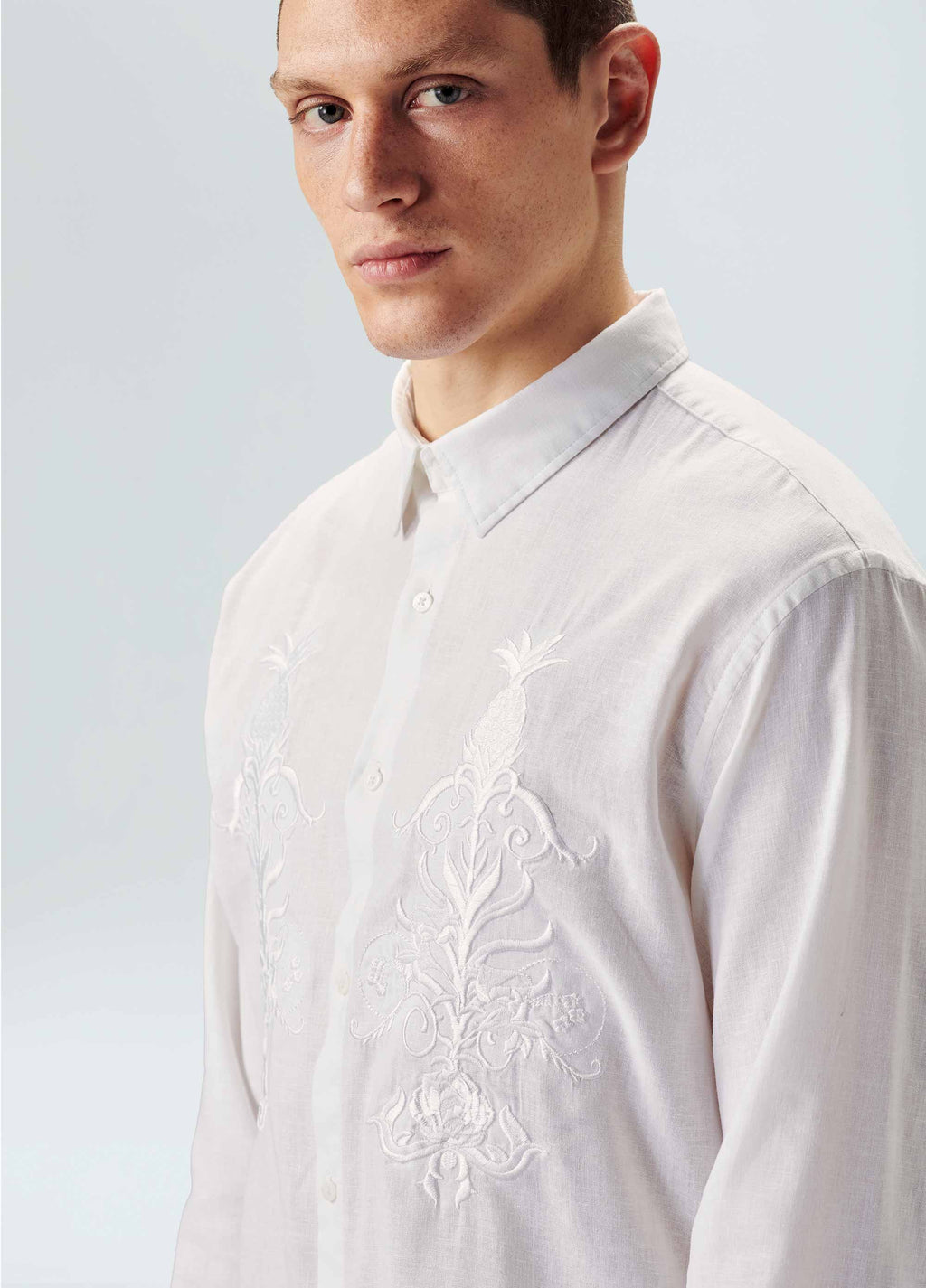 LOCAL EMBROIDERED LONG-SLEEVED SHIRT