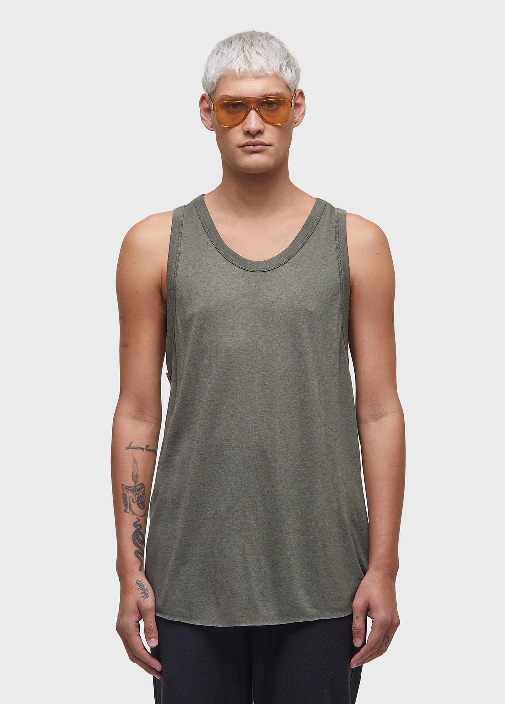 VISUAL LINEN CUT TANK TOP