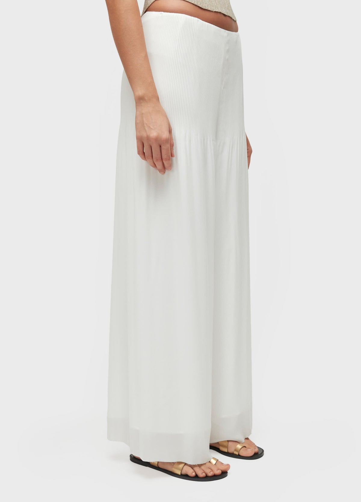 PLEATED STRAIGHT-LEG TROUSERS