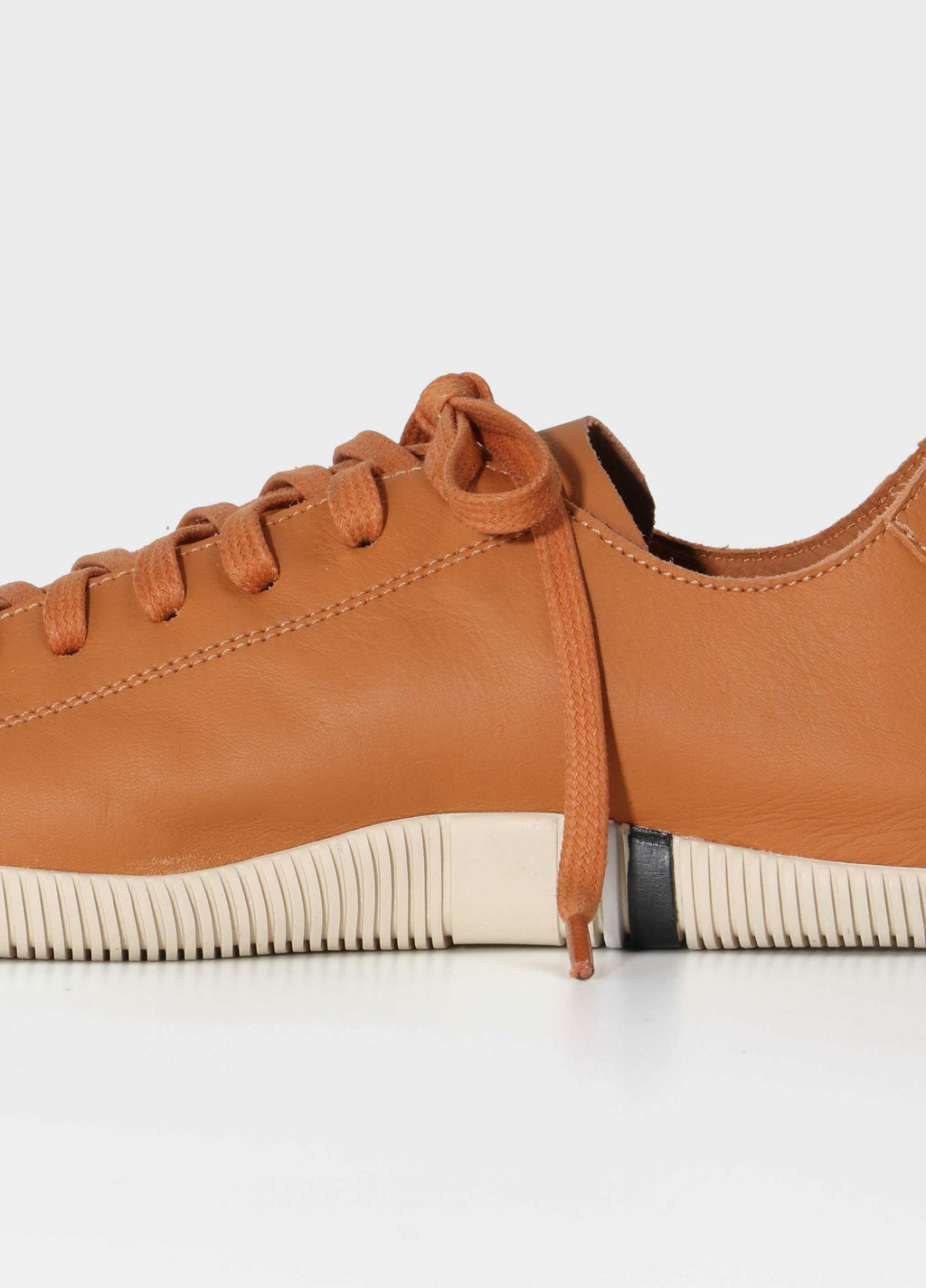 ARPOADOR SOFT SNEAKERS