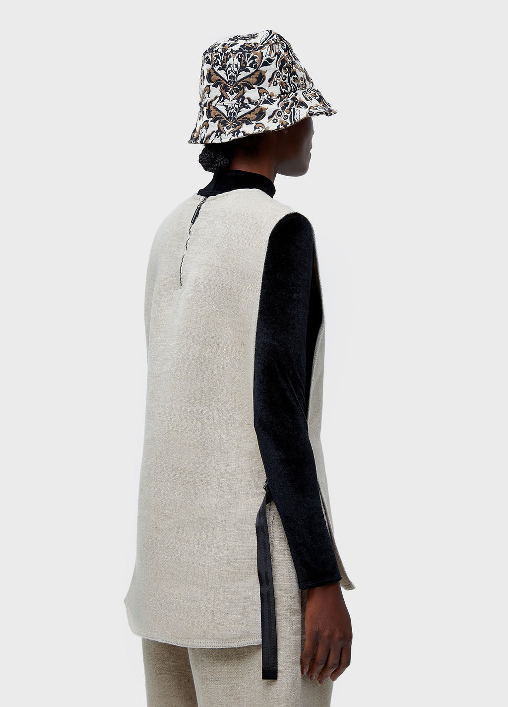 AMAZON JUTE VEST