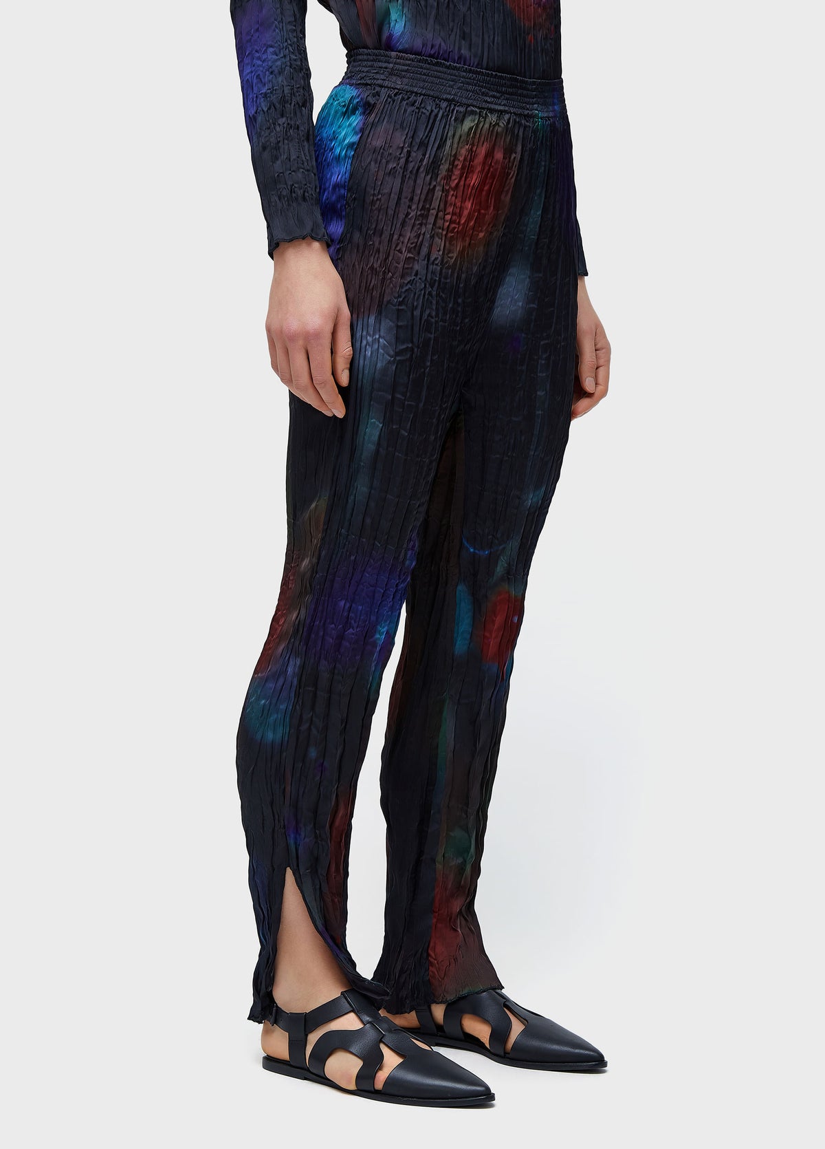 WRINKLED SATIN ROSE BLUR DOUBLE PANTS
