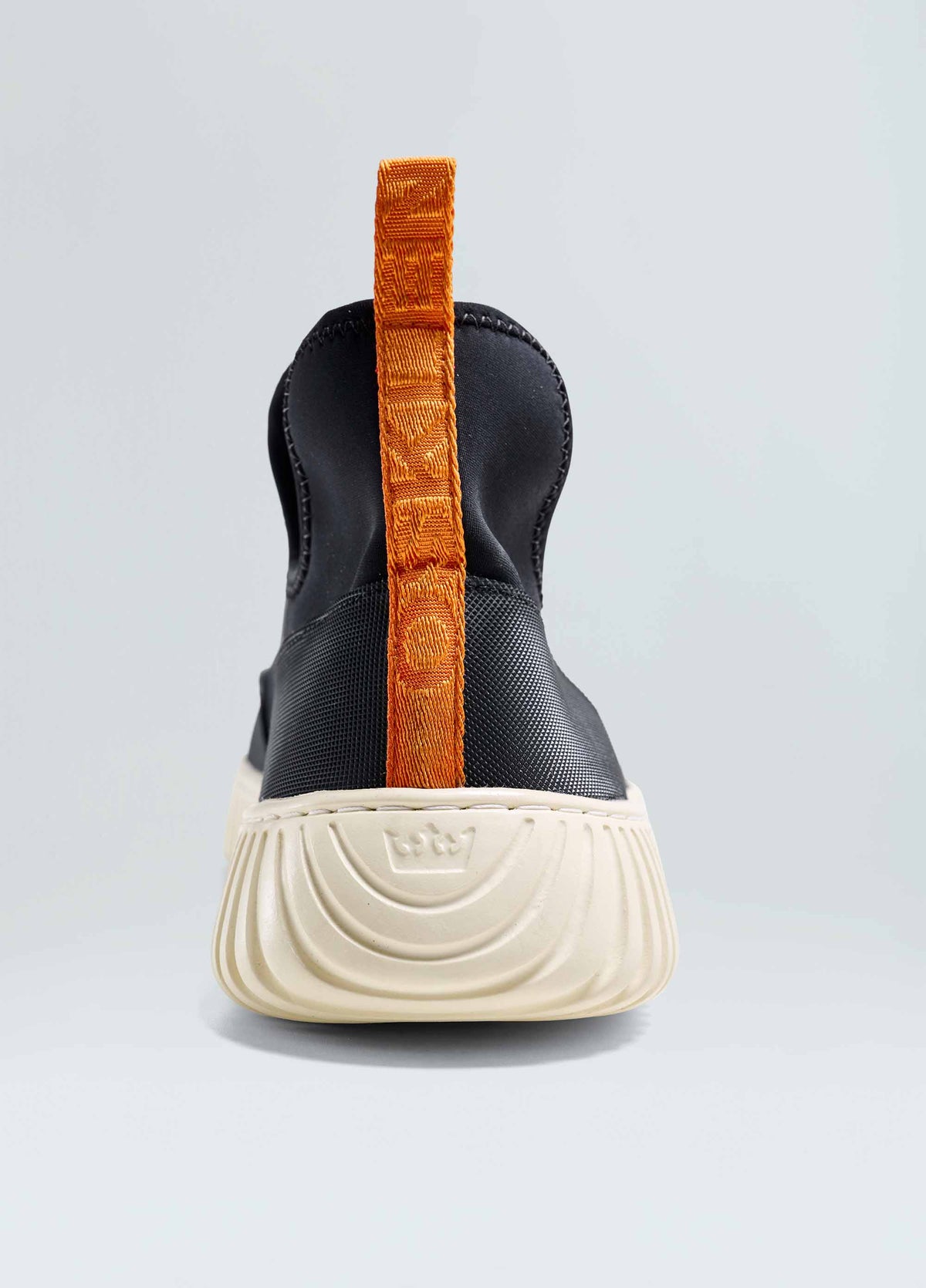 ARPRX LONG JOHN SNEAKERS M