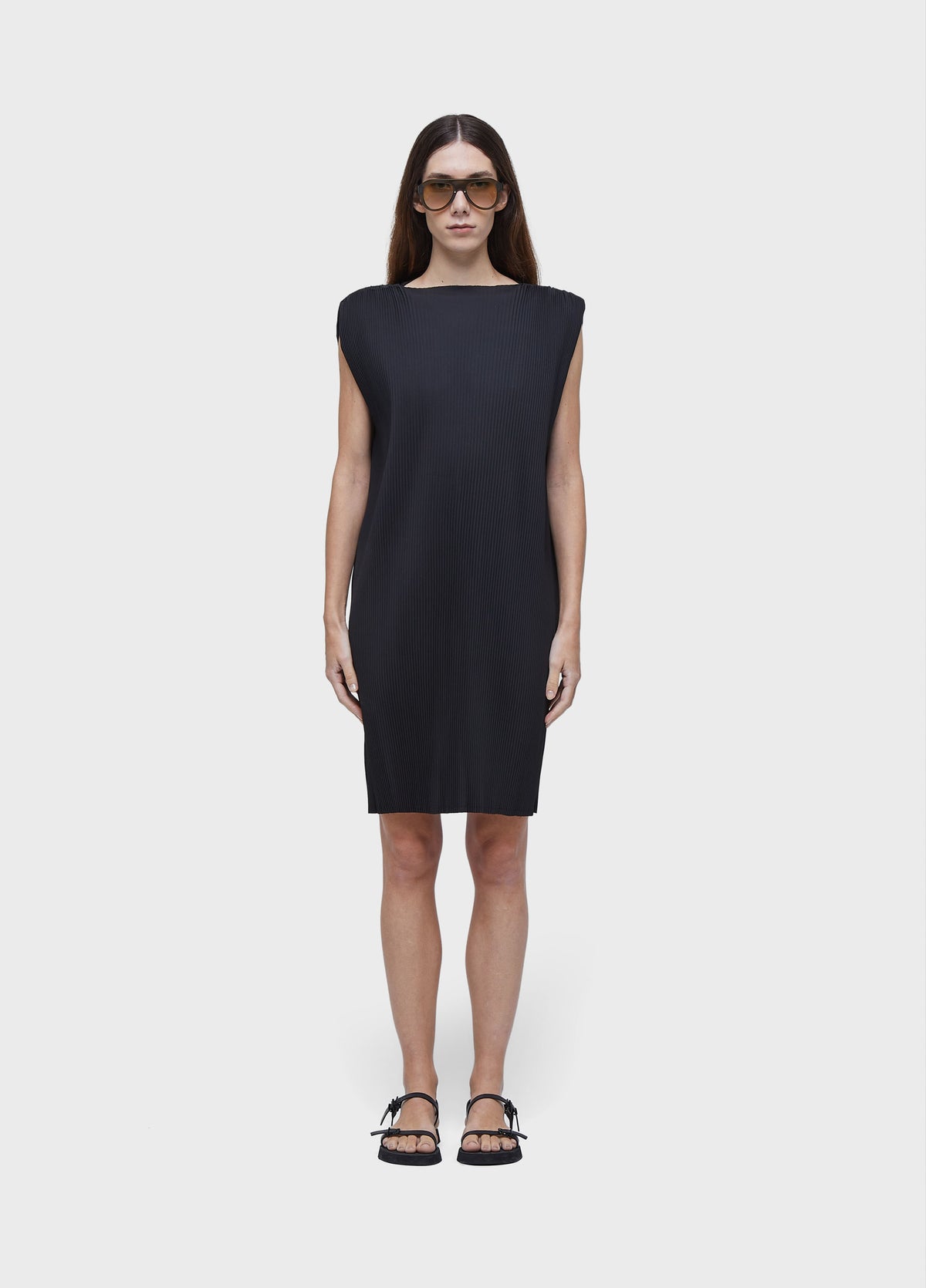 SHORT PLEATED DRESS