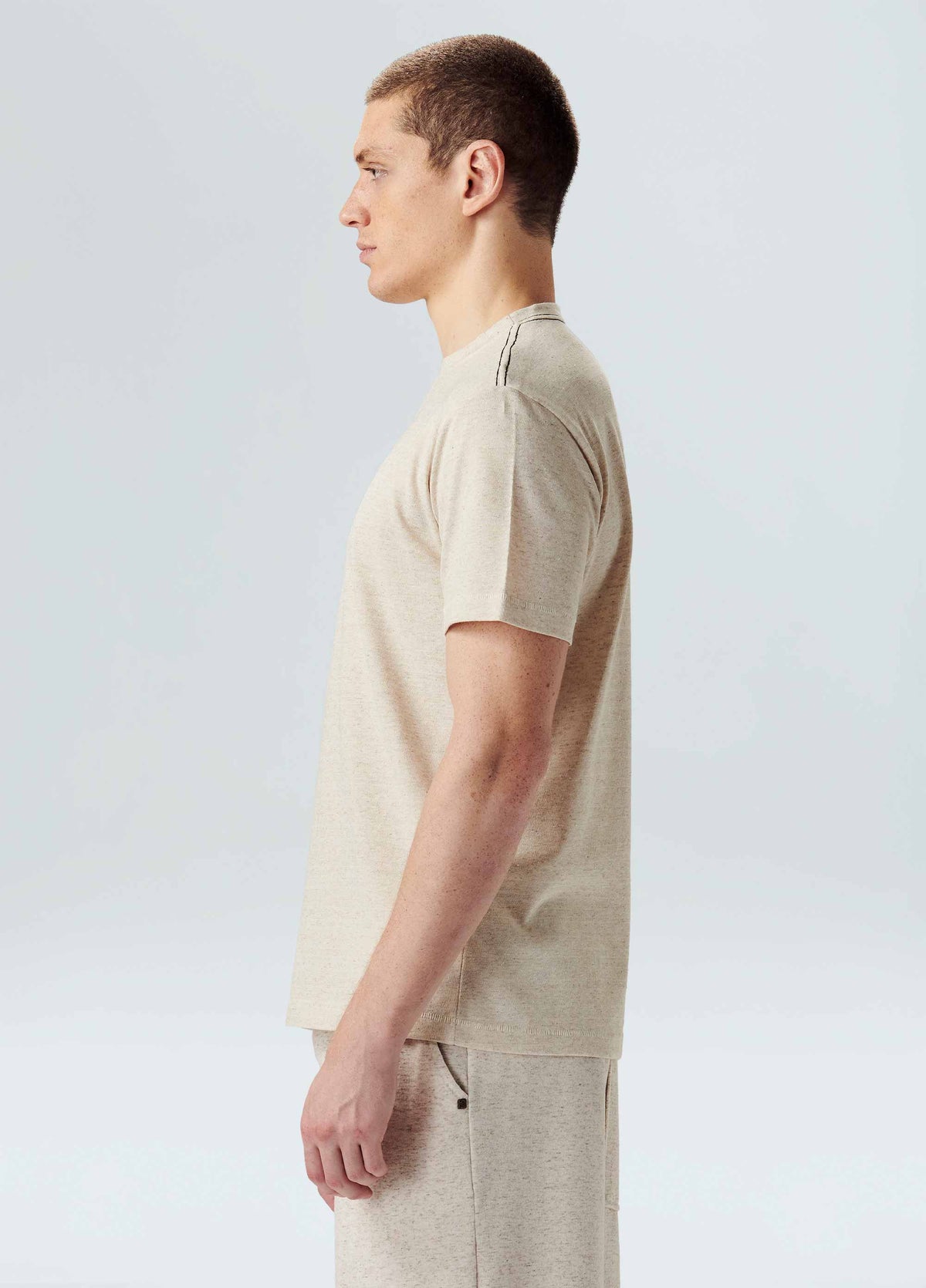 ECOBLEND LIGHT HEMPTIONARY T-SHIRT
