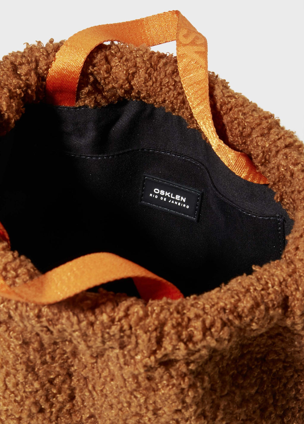 Bolsa Fleece Large Caramelo/Preto – Osklen – foto 5