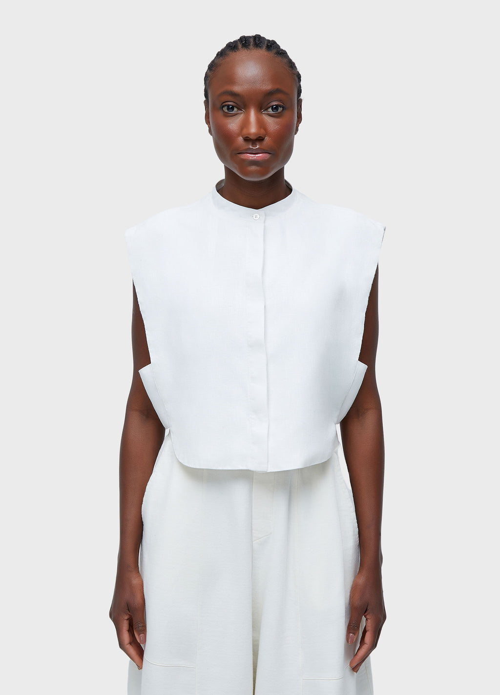 SLEEVELESS LINEN TUXEDO BLOUSE
