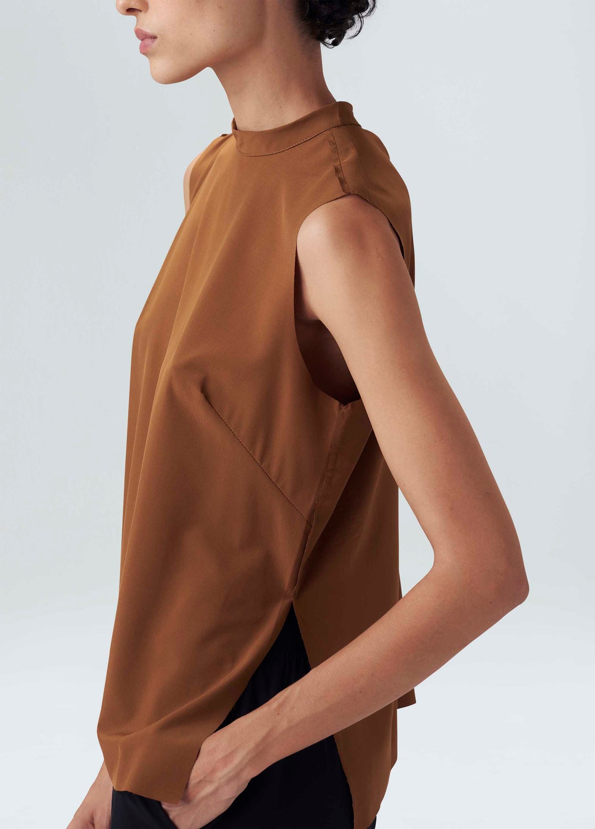 SUPERLIGHT TURTLENECK BLOUSE