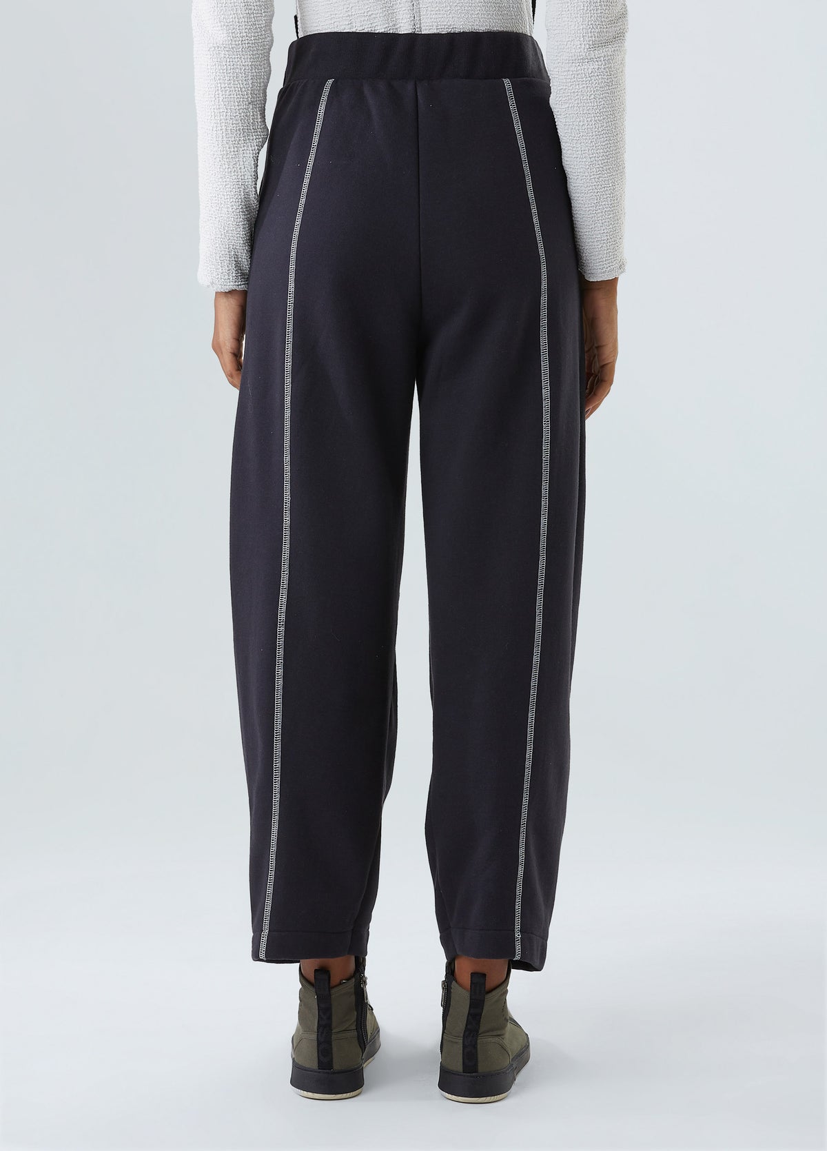 STITCHED SWEATPANTS