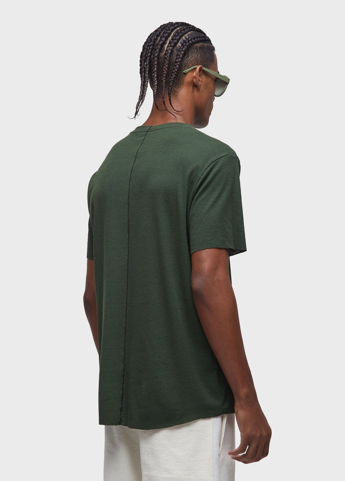 LIGHT RIBBED SHORT-SLEEVED T-SHIRT