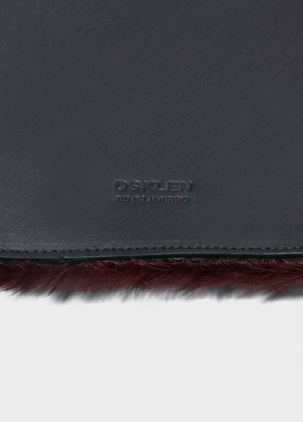 Bolsa Taparaue Pelo Rubi Preto – Osklen – foto 5