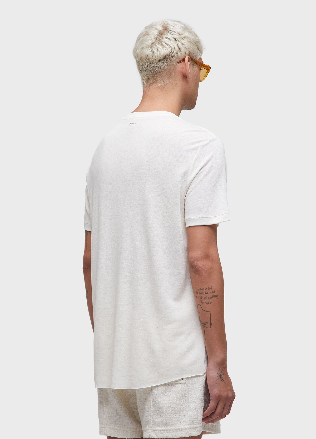 LILY LIGHT LINEN SHORT-SLEEVED T-SHIRT