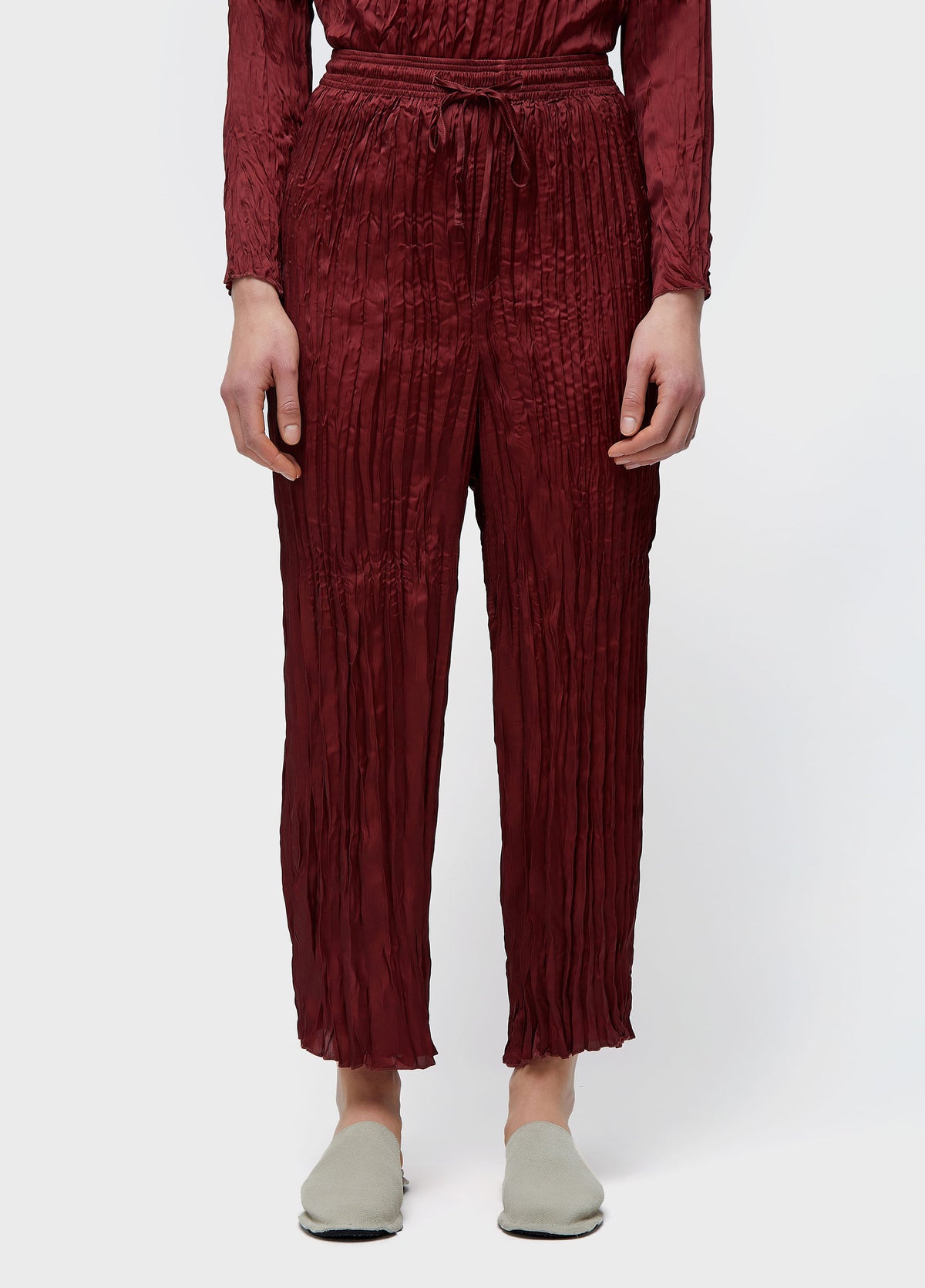 WRINKLED DOUBLE-FACED SATIN STRAIGHT-LEG PANTS