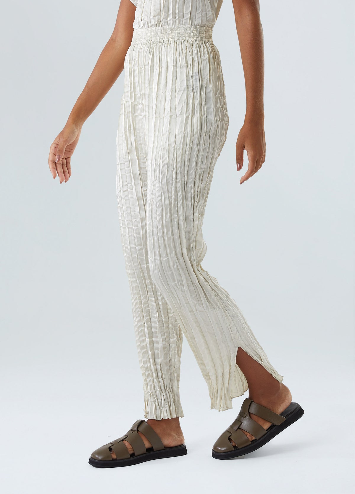 WRINKLED SATIN PANTS
