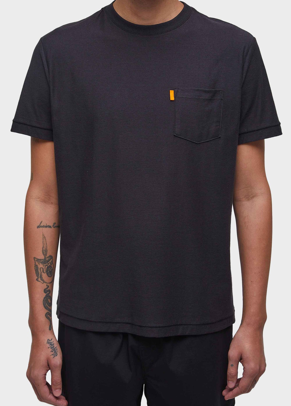 WASHED POCKET SPOT T-SHIRT