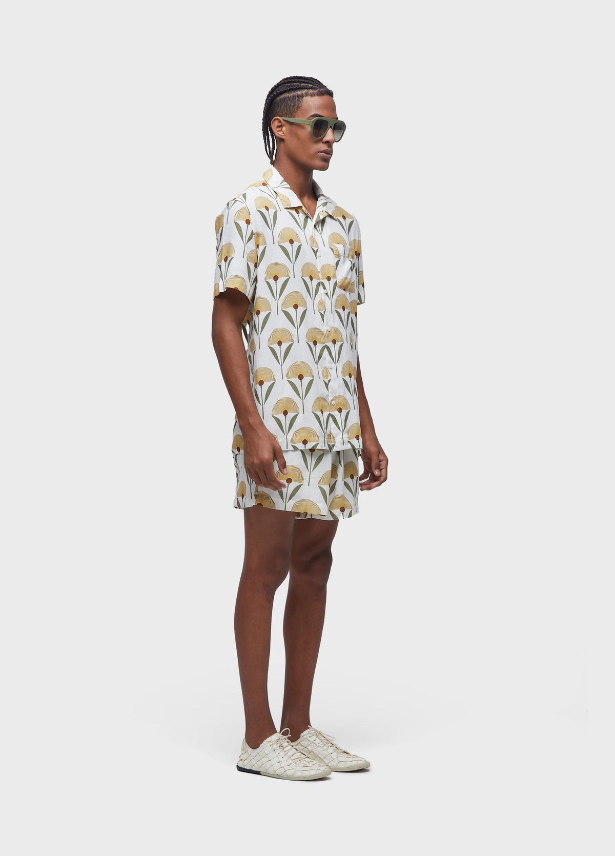 SUNFLOWER COLOR SHORT-SLEEVED SHIRT