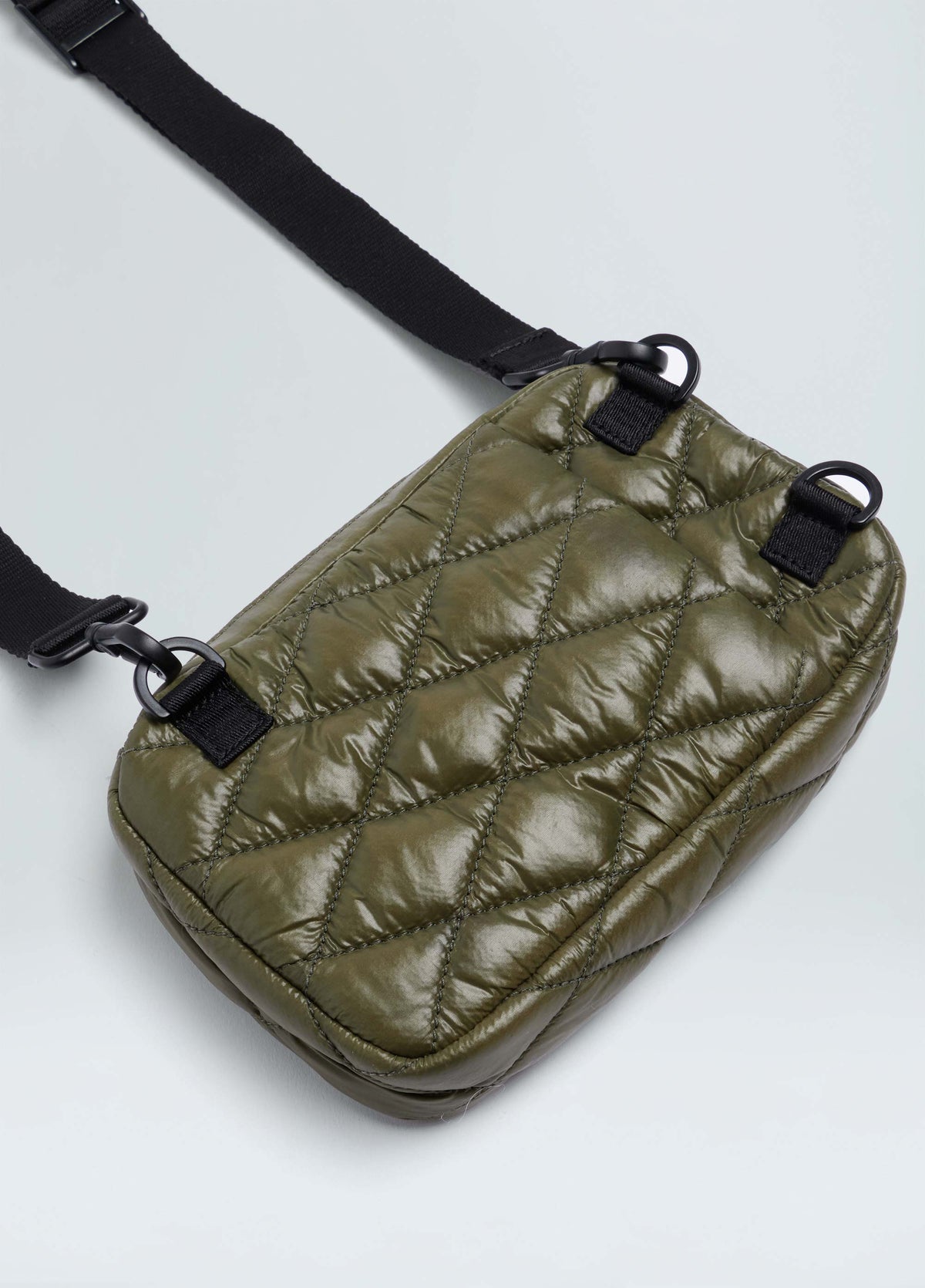 QUILTED PHONE BAG