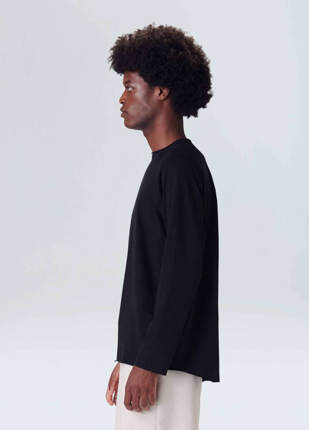 YOGUE CUTOUT LONG-SLEEVED T-SHIRT