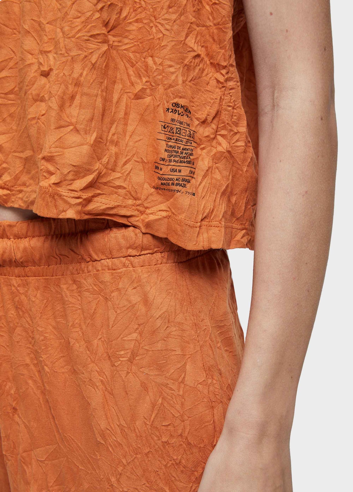 SLEEVELESS RUCHED TOP