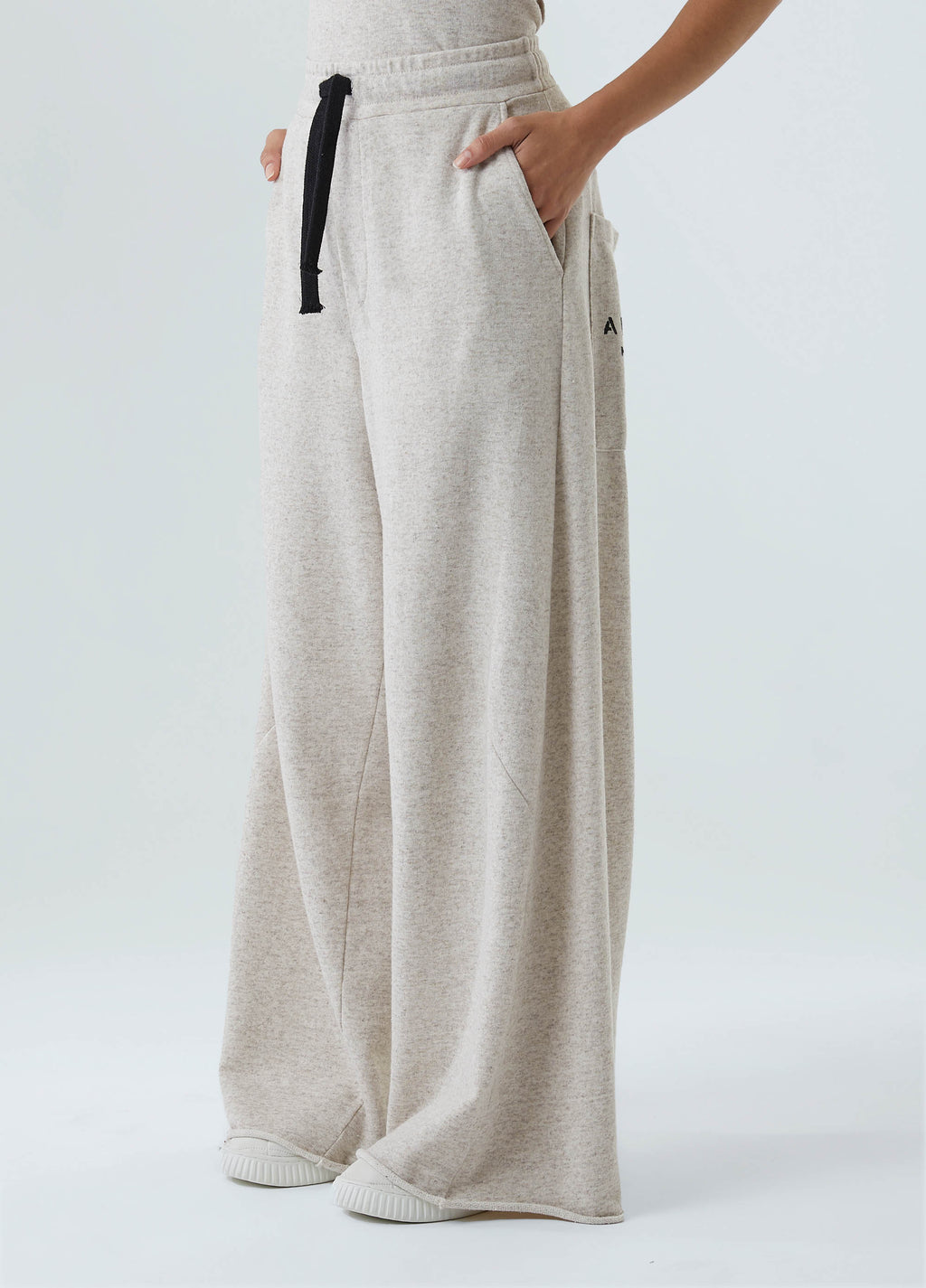 AMAZON JUTE SWEATPANTS
