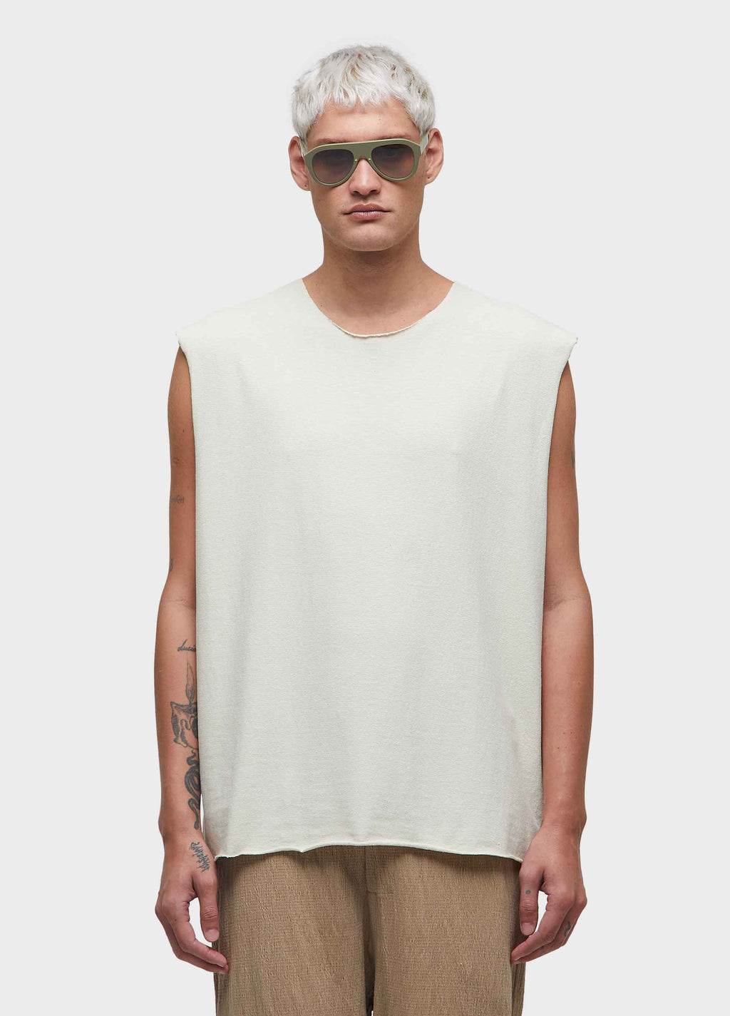YOGUE SLEEVELESS T-SHIRT