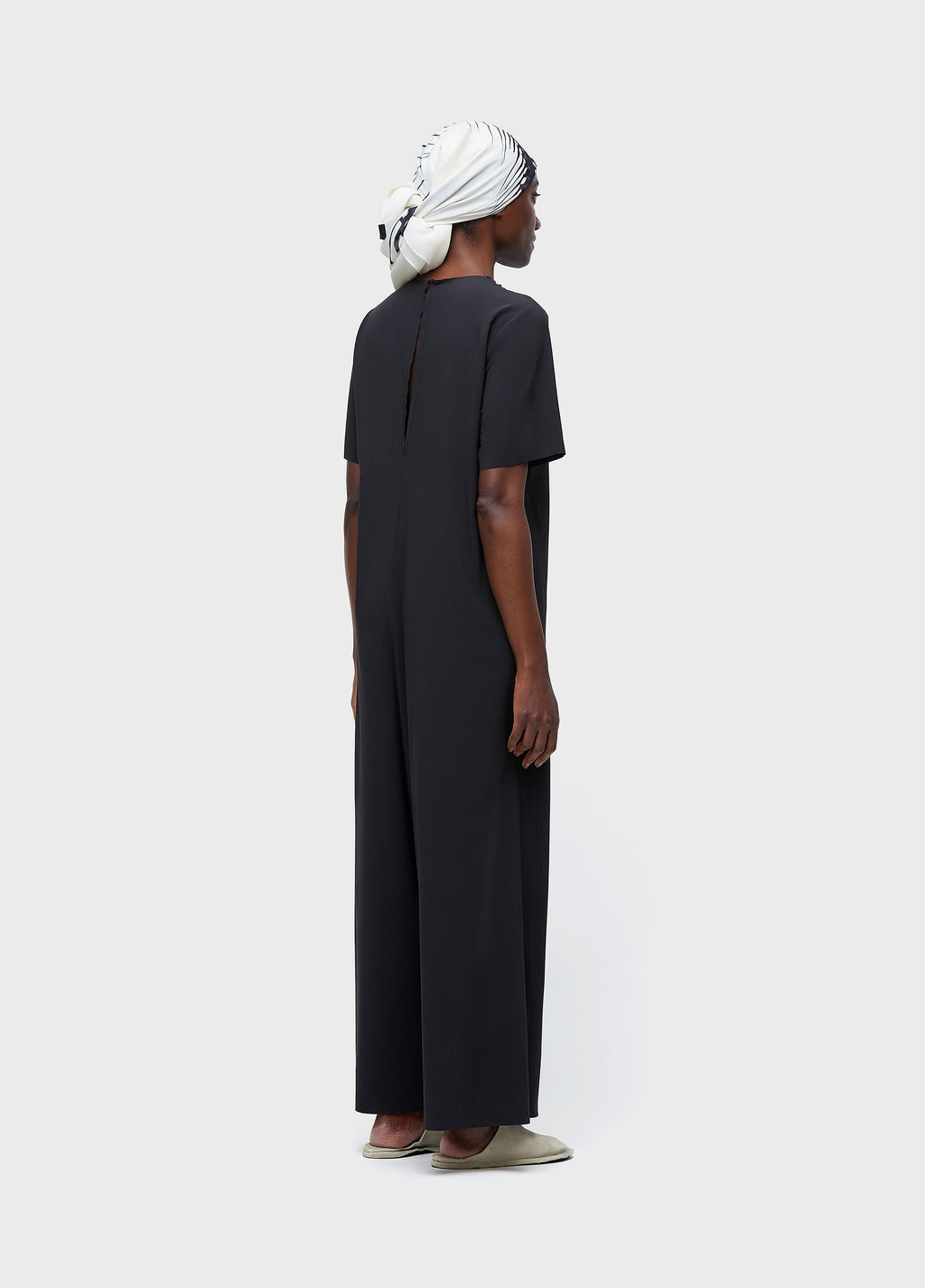 SUPERLIGHT SHORT-SLEEVED JUMPSUIT