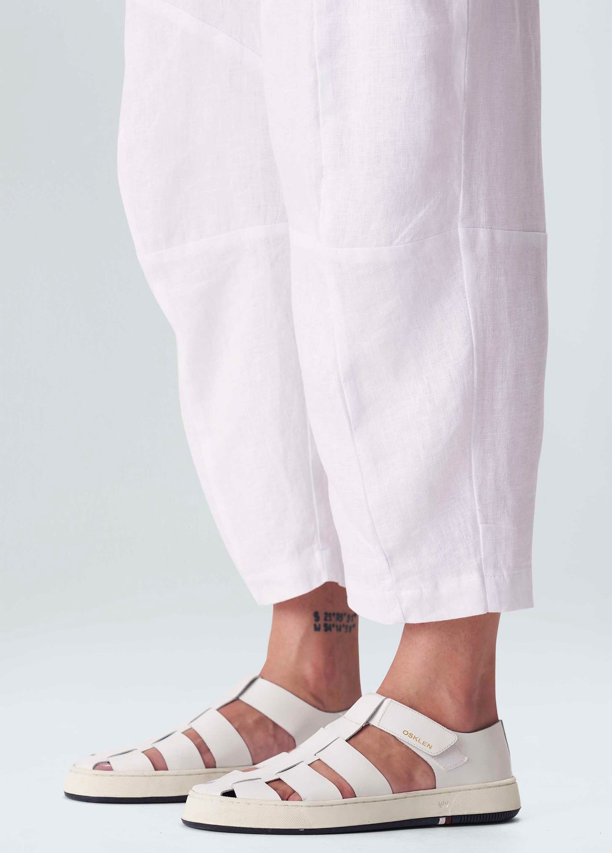 PANTS CUT-OUT SUIT