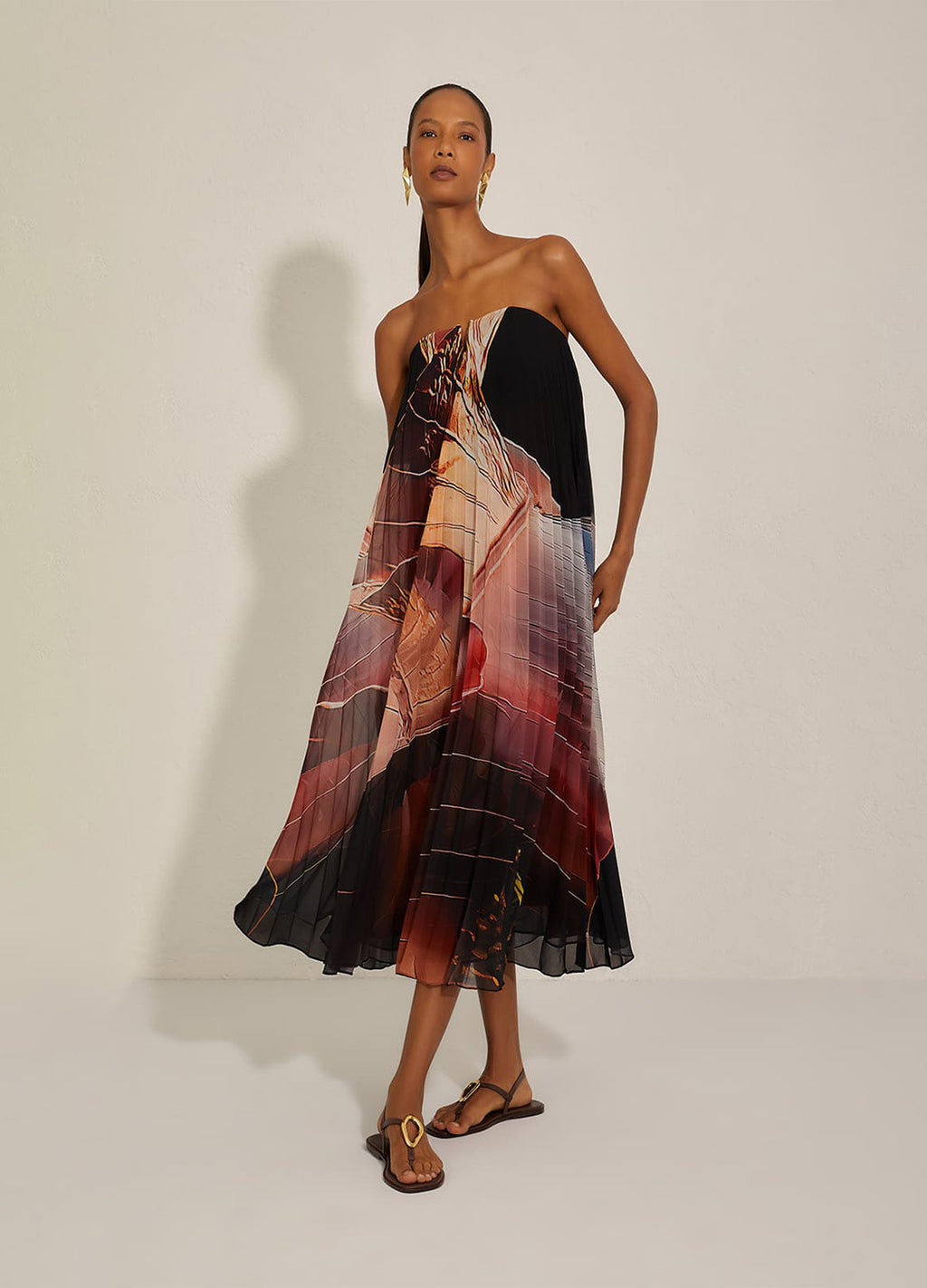 STRAPLESS PLEATED DRESS