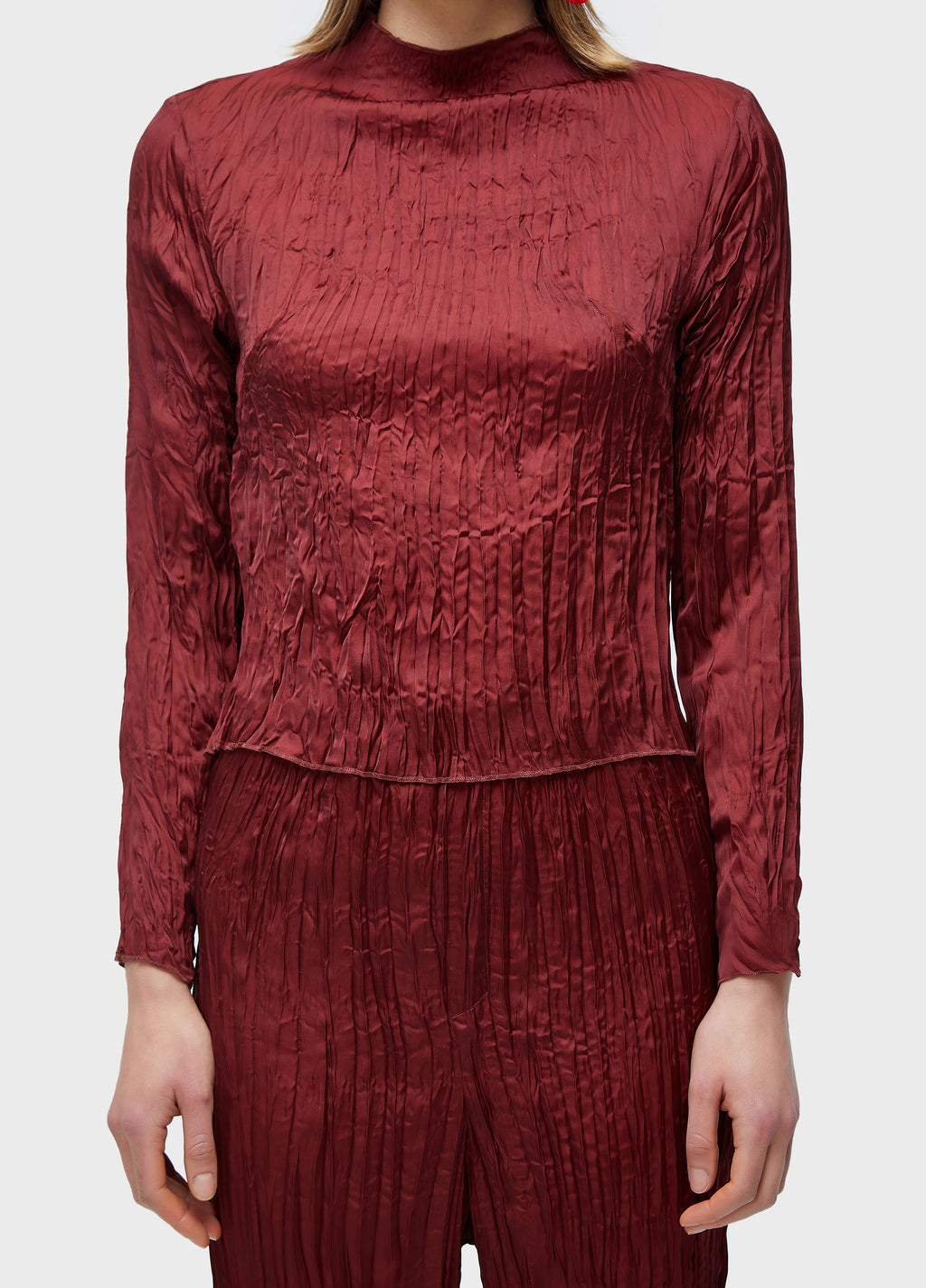 BLOUSE ROUND NECK LONG SLEEVE WRINKLED DOUBLE SATIN