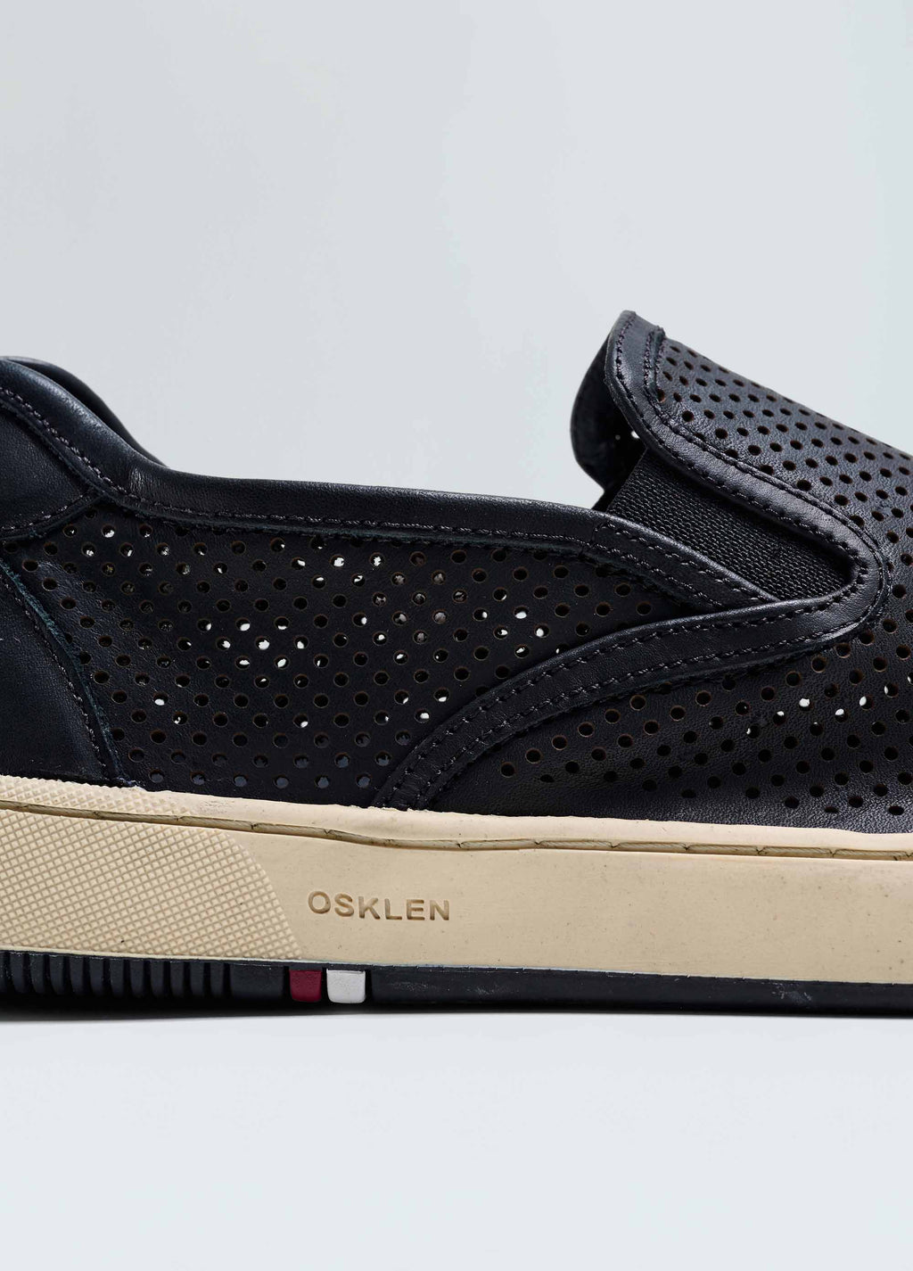 BOSSANOVA PERFORATED SNEAKERS M