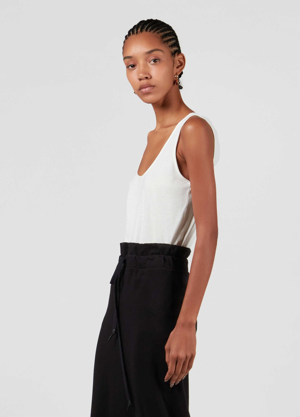 U-NECK TANK TOP E-BASICS