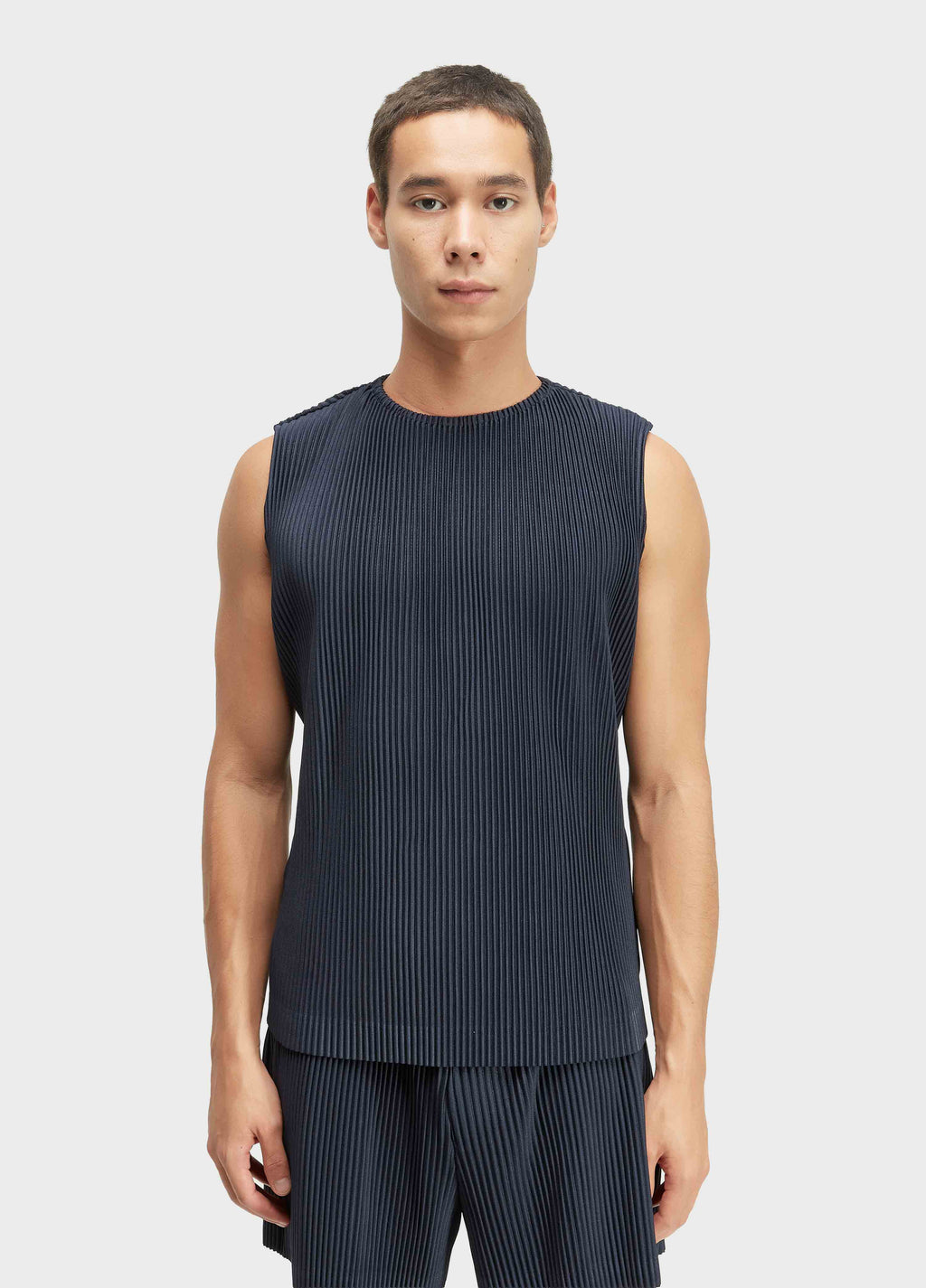 SLEEVELESS ORIGAMI PLEATS