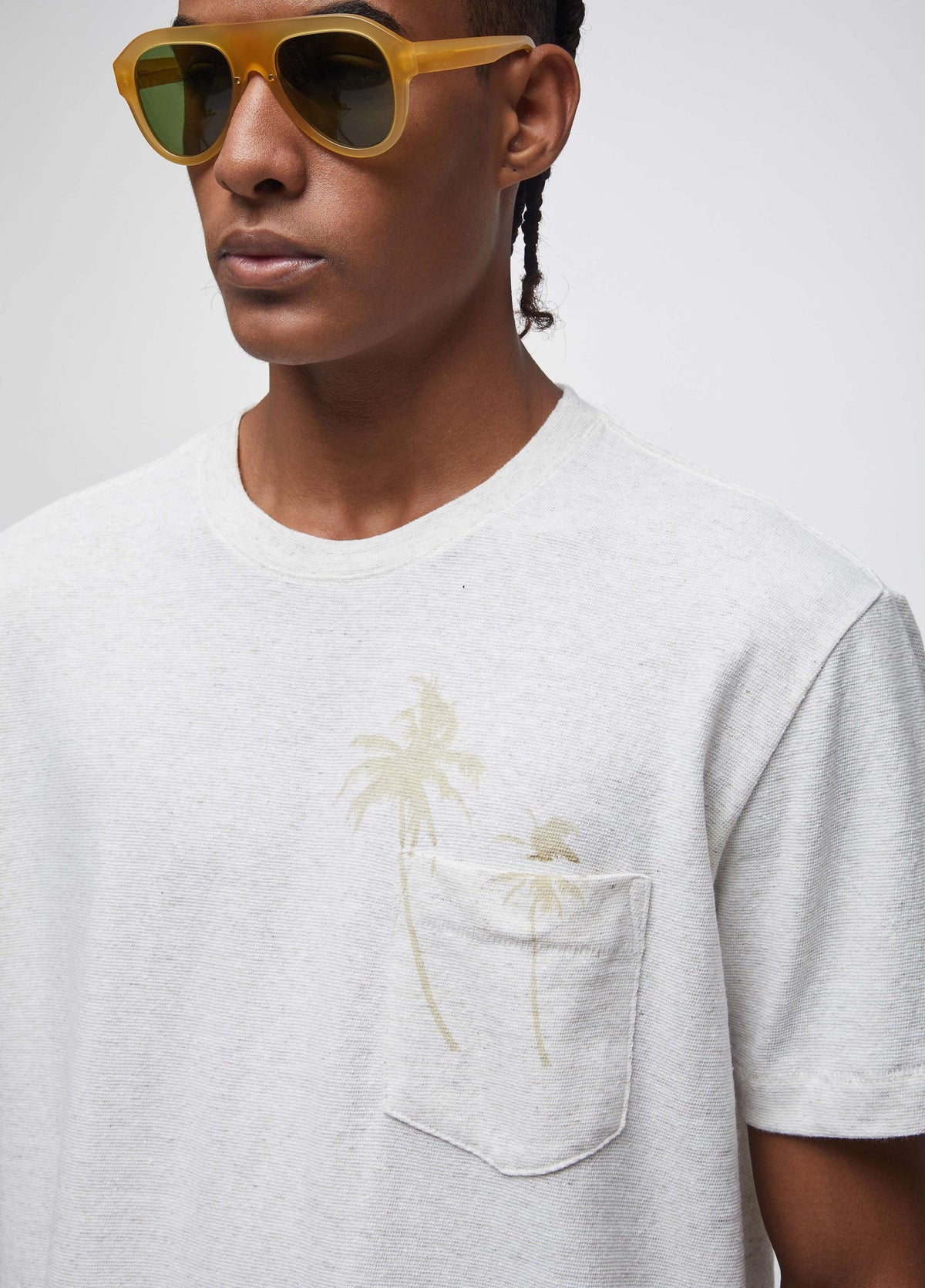 SHORT-SLEEVED JUTE T-SHIRT WITH PALM TREE POCKET