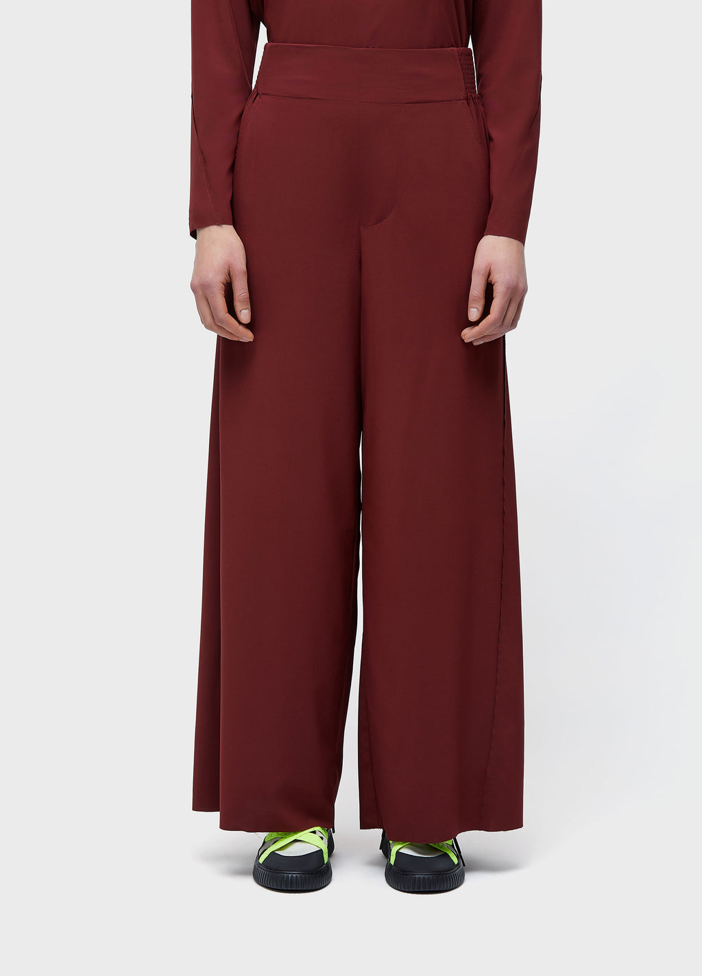SUPERLIGHT STRAIGHT PANTS