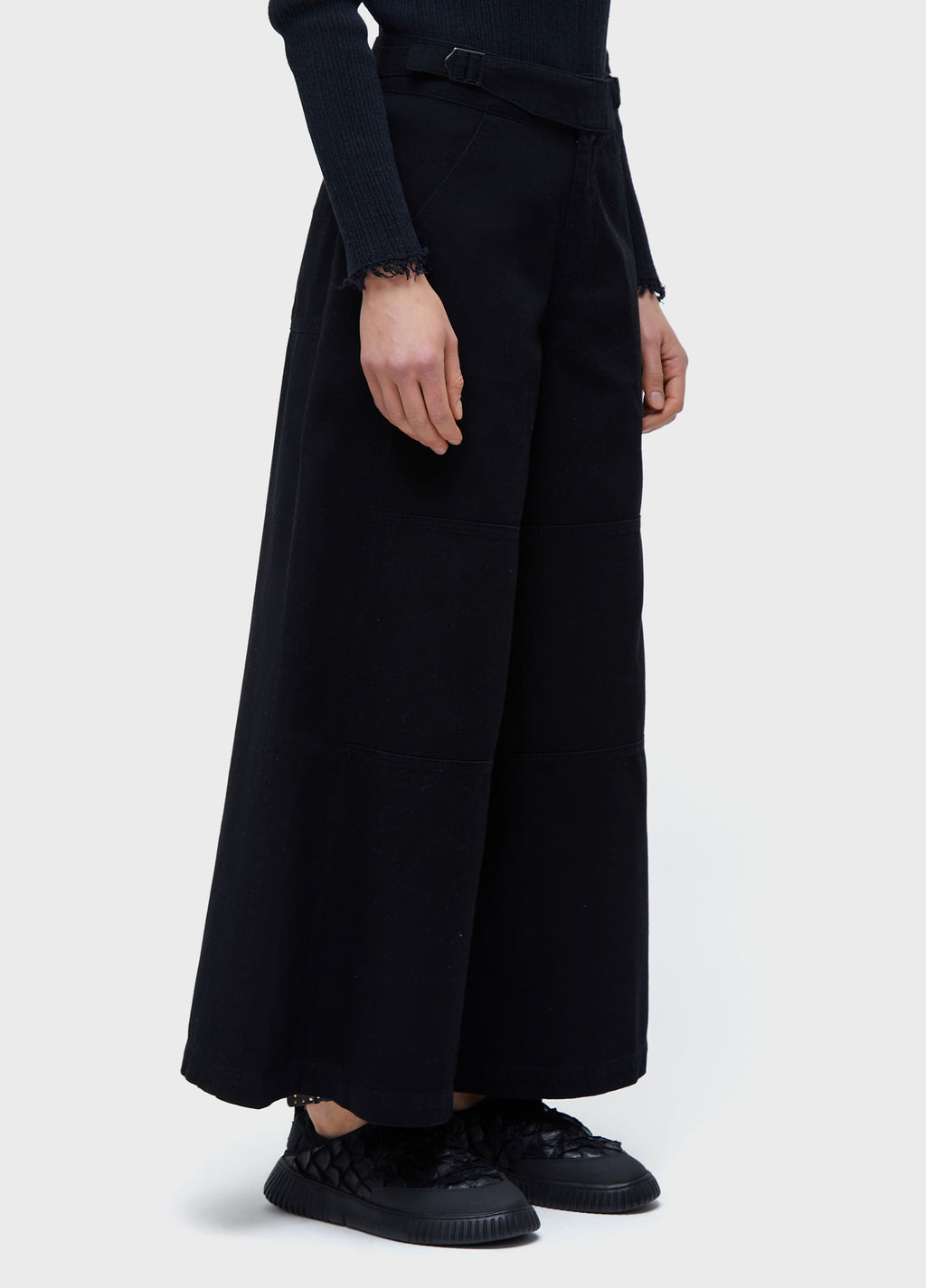 ARPOADOR BLACK WRAP PANTS