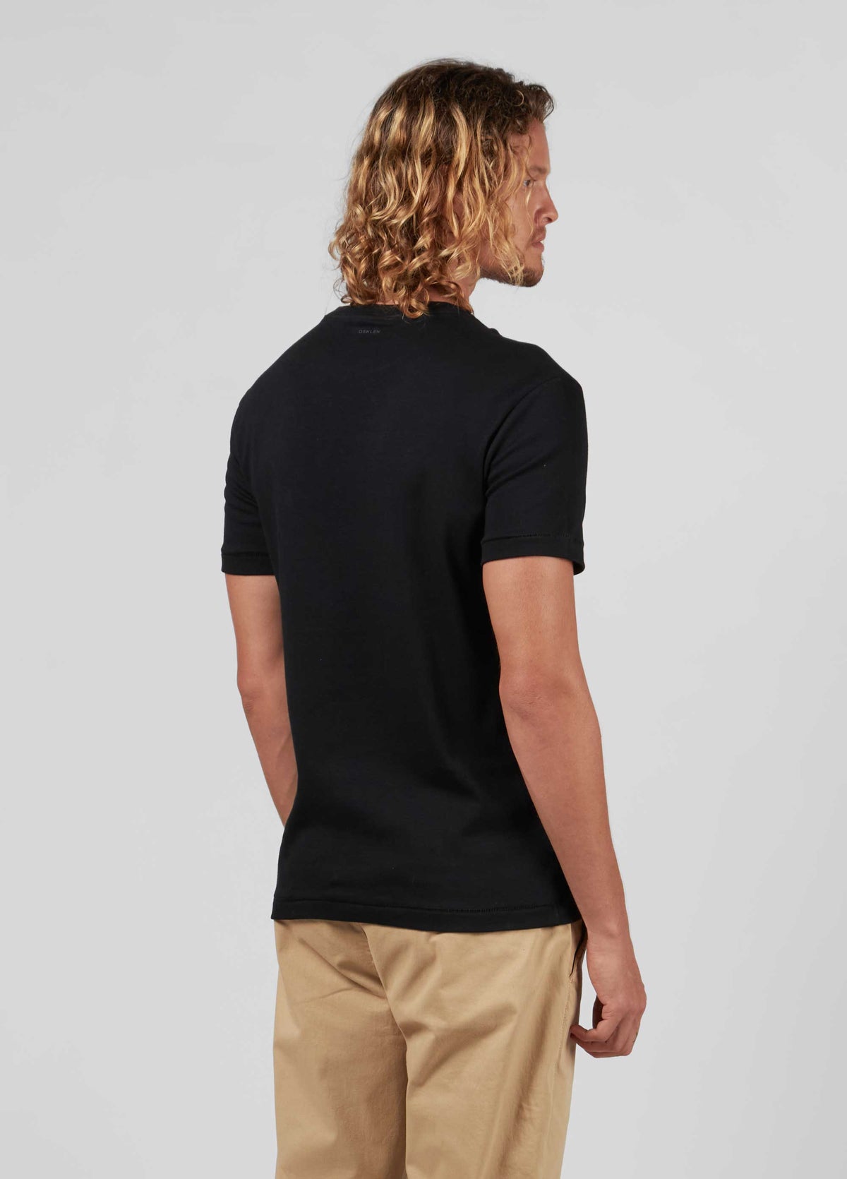 SUEDED BLACK T-SHIRT