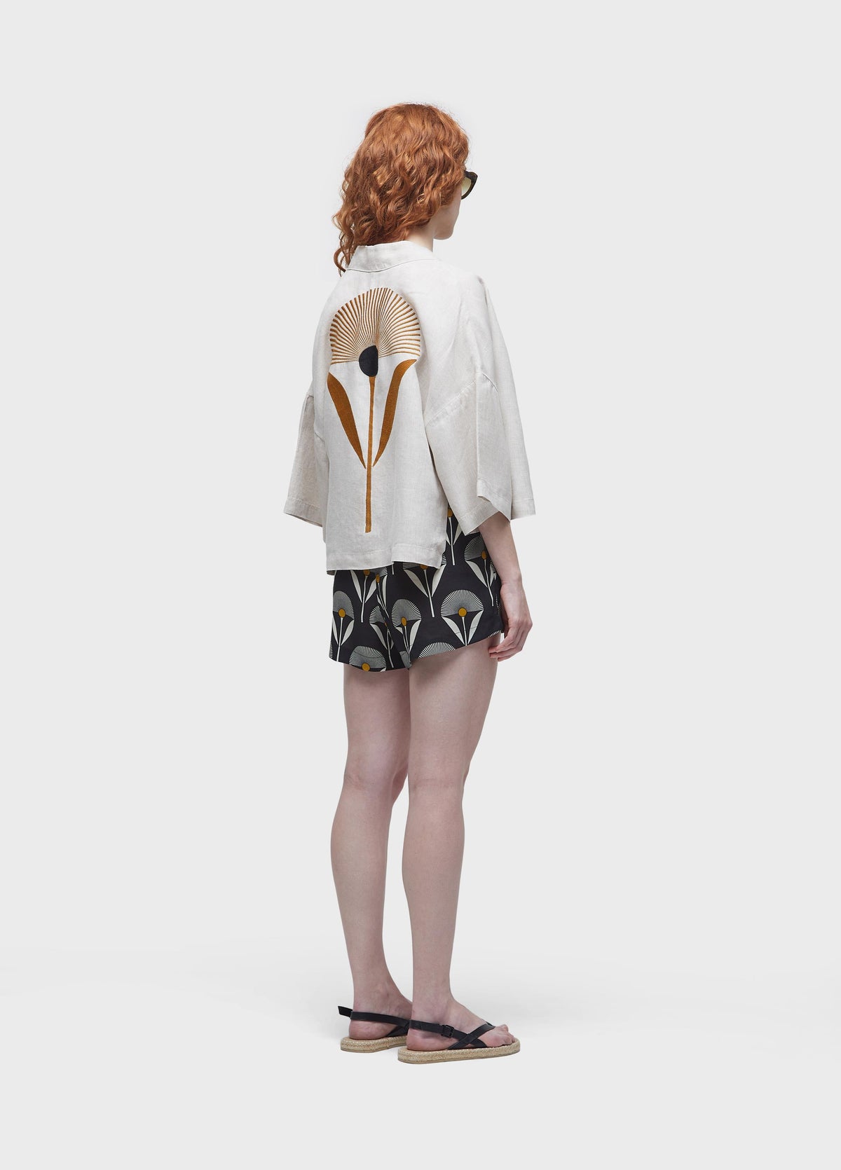 EMBROIDERED SUNFLOWER KIMONO