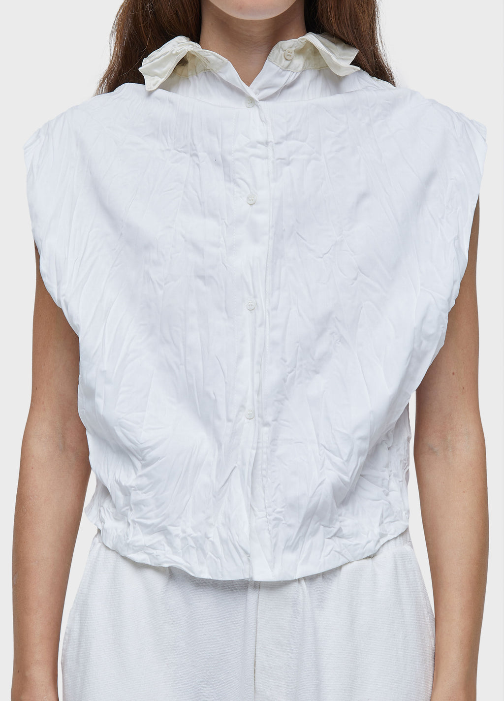 WRINKLED SATIN SLEEVELESS SHIRT + KNIT