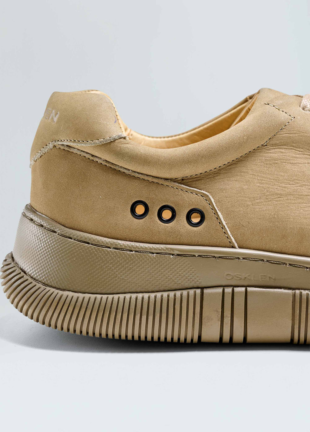 HYBRID LACES MONOCHROMATIC NUBUCK SNEAKER M