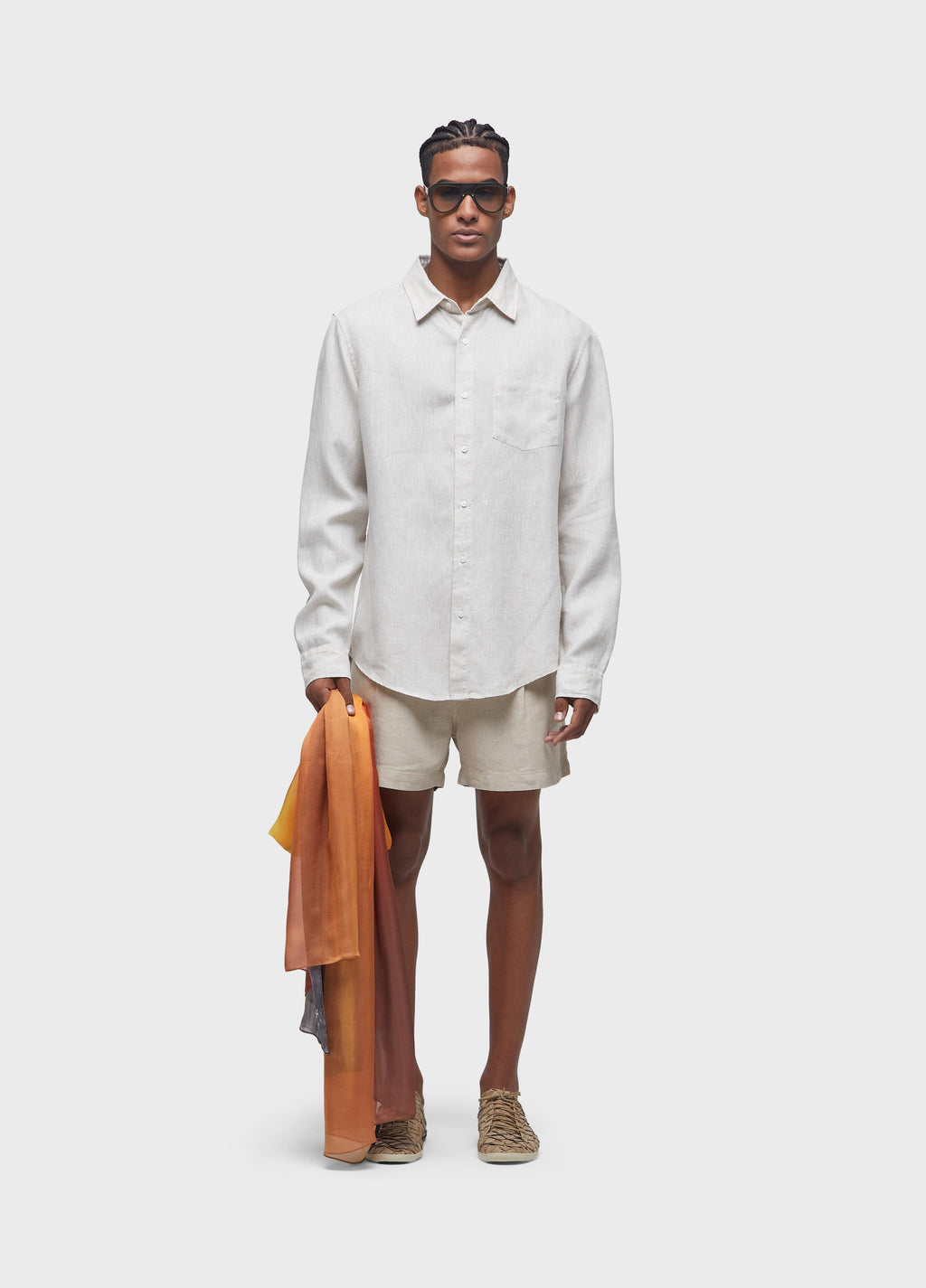 CLASSIC LINEN LONG-SLEEVED SHIRT