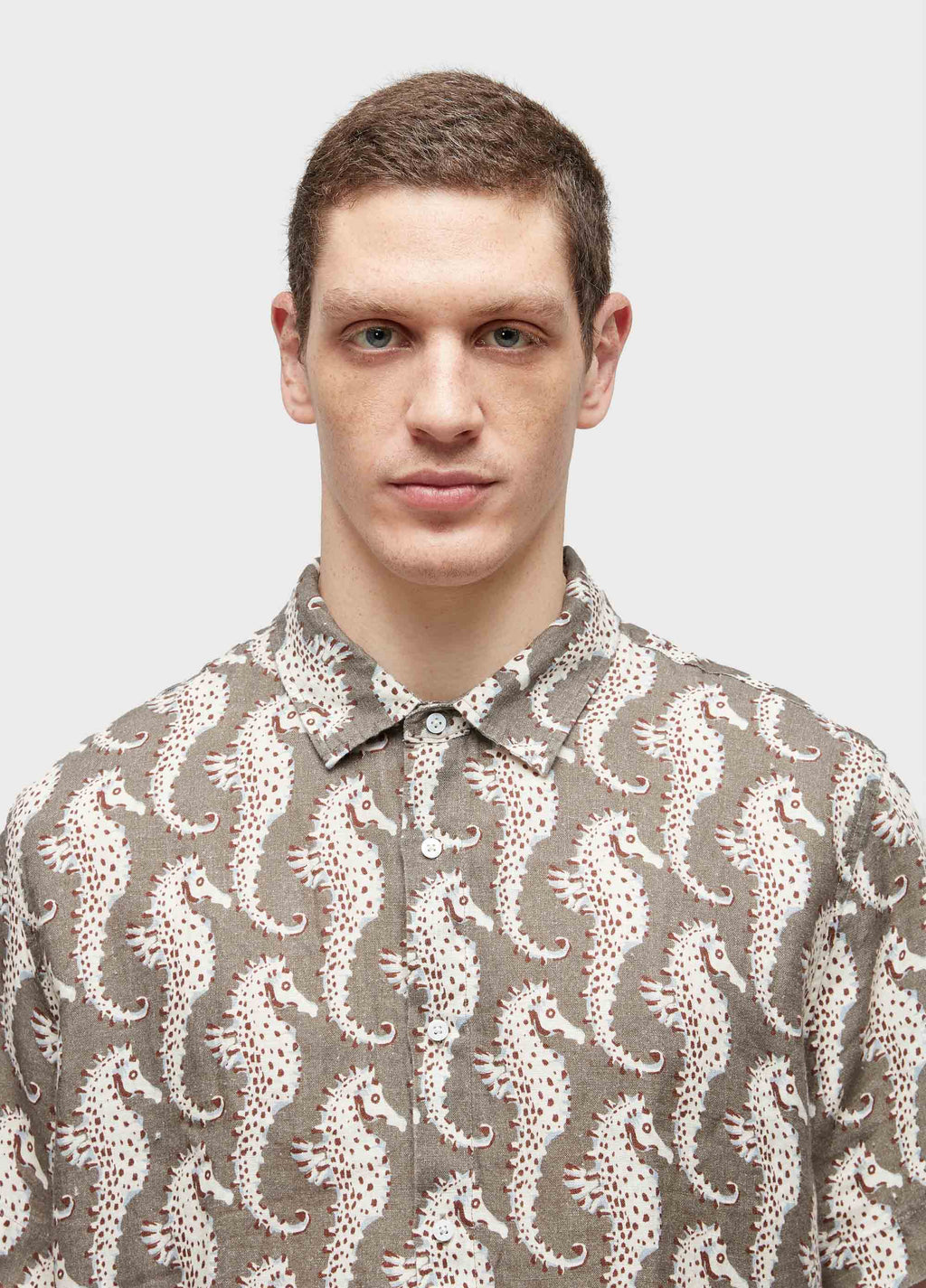 Camisa Linen Seahorse Green MC Verde/Off-White – Osklen – foto 3