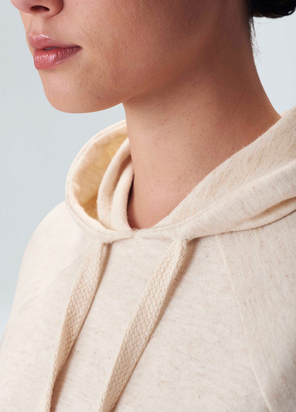 SLEEVELESS HOOD TEXTURE