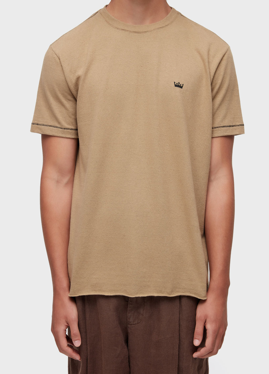 RUSTIC CROWN CONTRAST SEAM SHORT-SLEEVED T-SHIRT