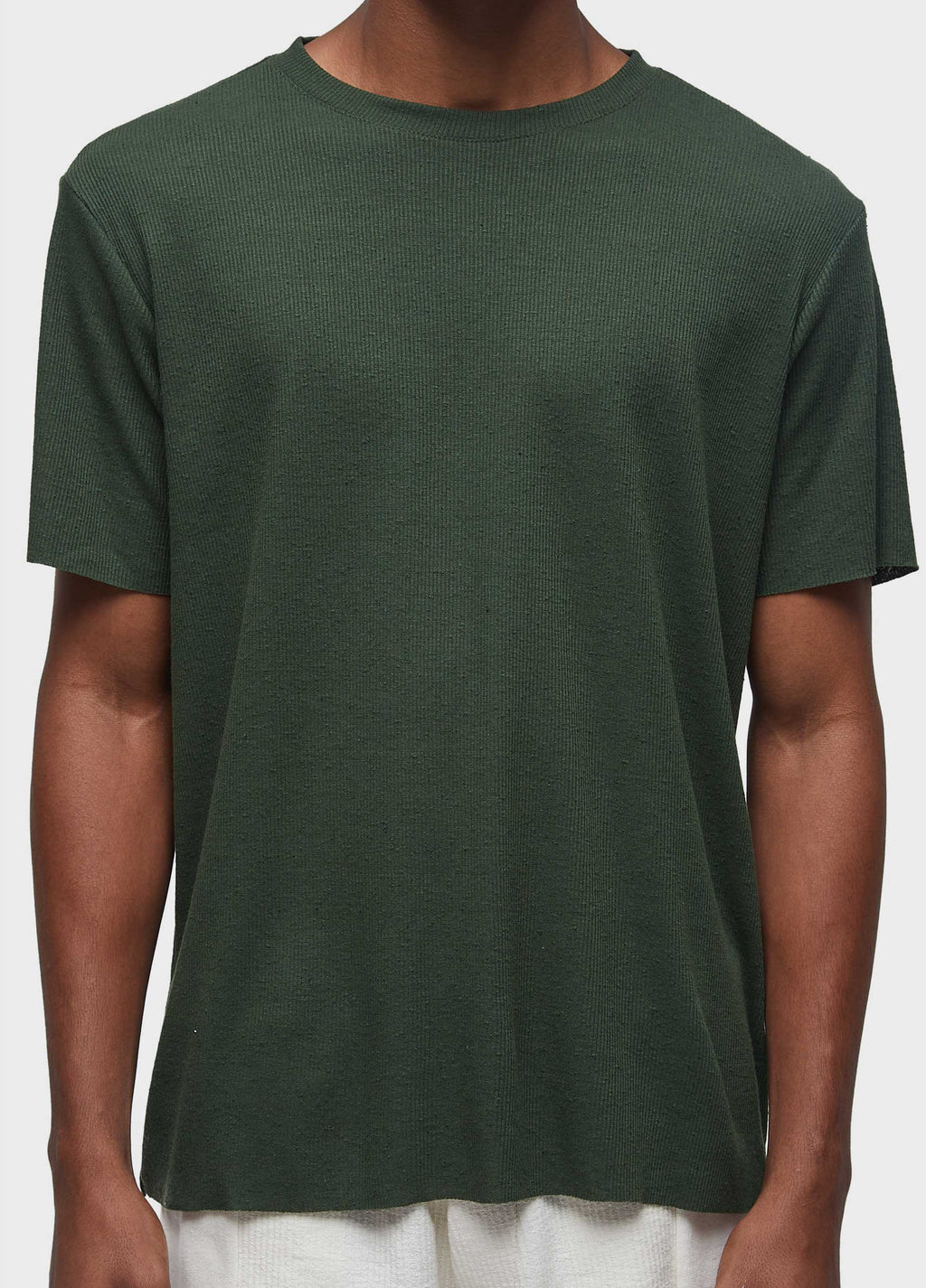 LIGHT RIBBED SHORT-SLEEVED T-SHIRT