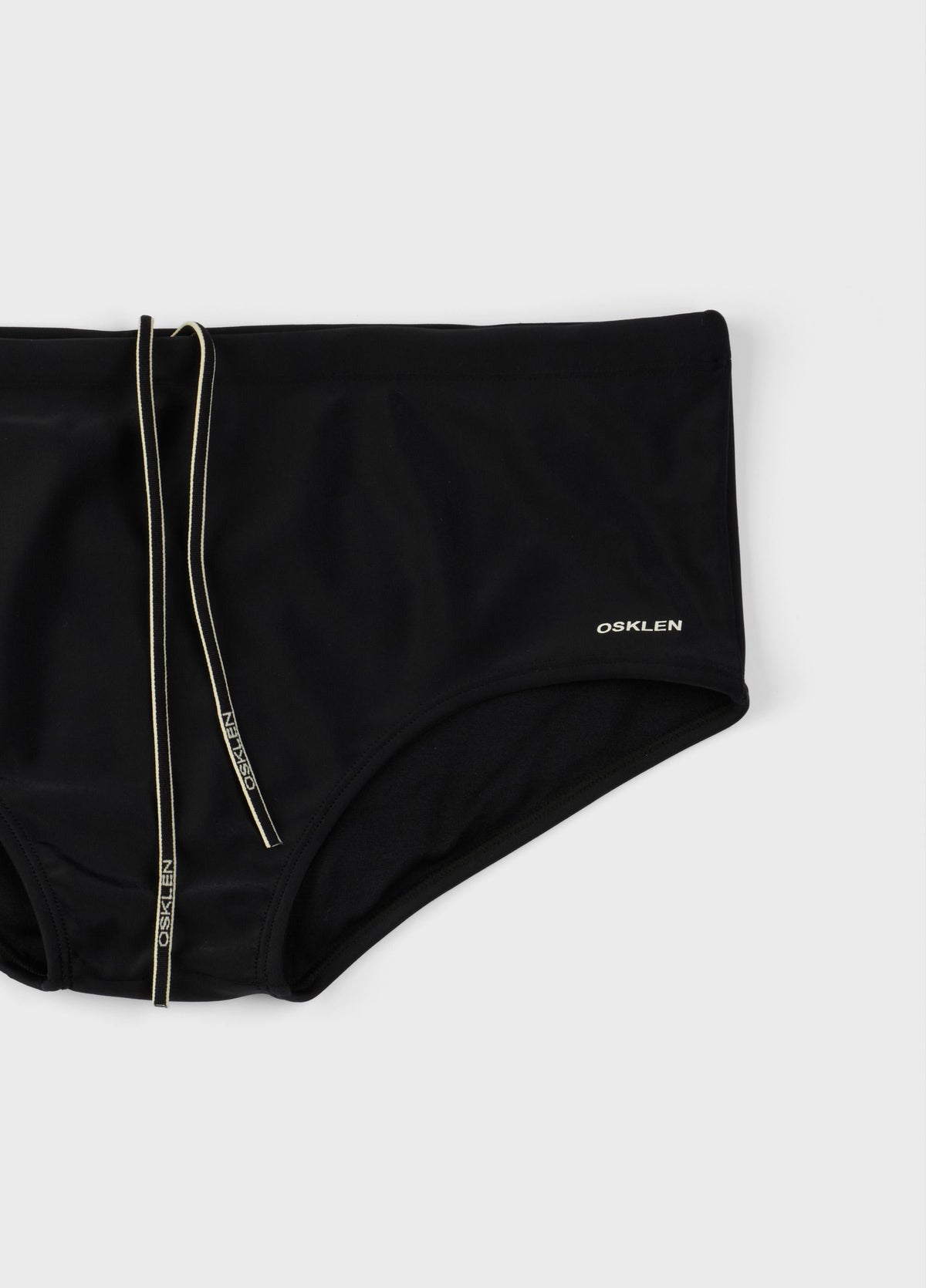 RETRO TAPE BRIEF