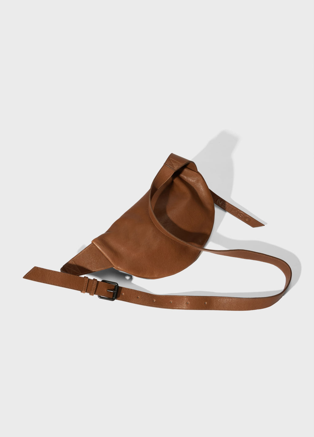 E-BASICS LEATHER FANNY PACK