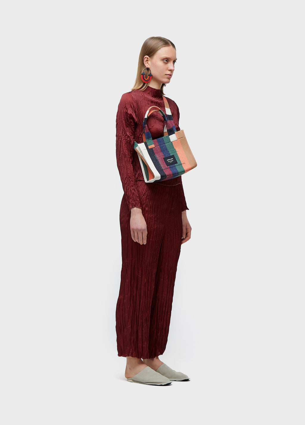 WRINKLED DOUBLE-FACED SATIN STRAIGHT-LEG PANTS