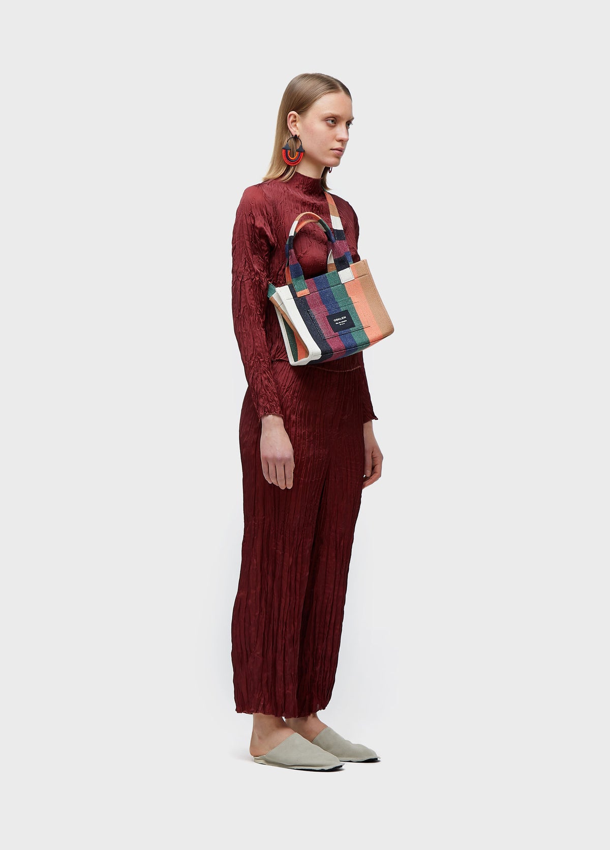 WRINKLED DOUBLE-FACED SATIN STRAIGHT-LEG PANTS